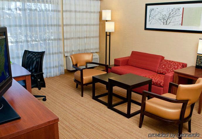 Отель Courtyard By Marriott Шампейн Номер фото